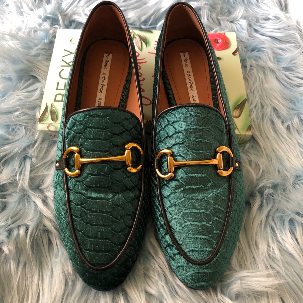 & Other Stories green flats